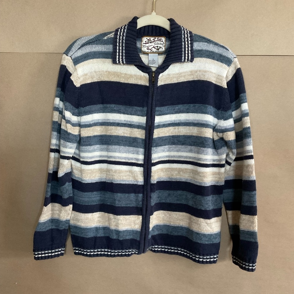 Heirloom Collectibles. Striped Navy and Beige  zip up sweater. Size S
